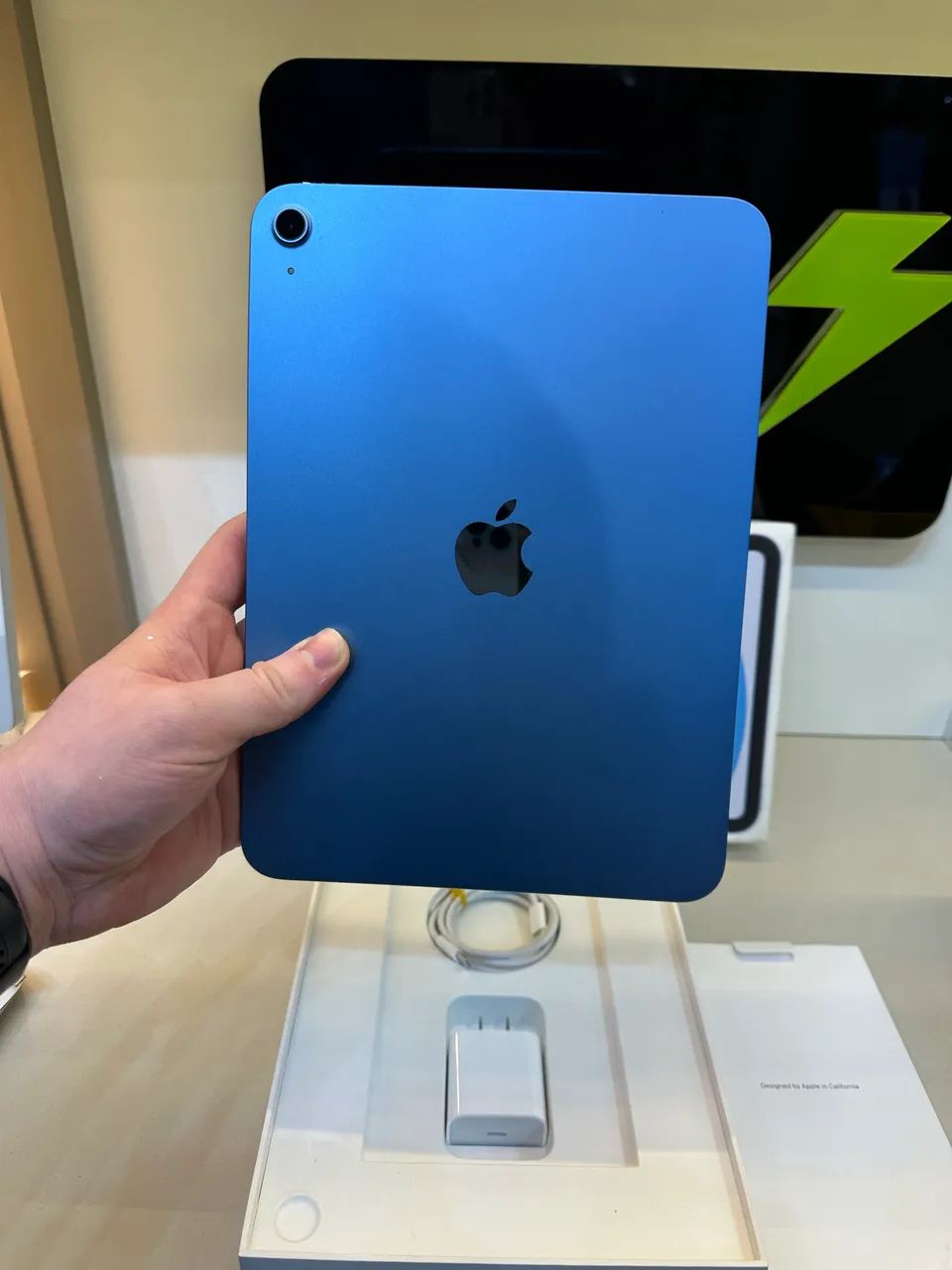 iPad 11? A16 ? 128GB | Azul | Semi Novo - Tablets e E-Readers