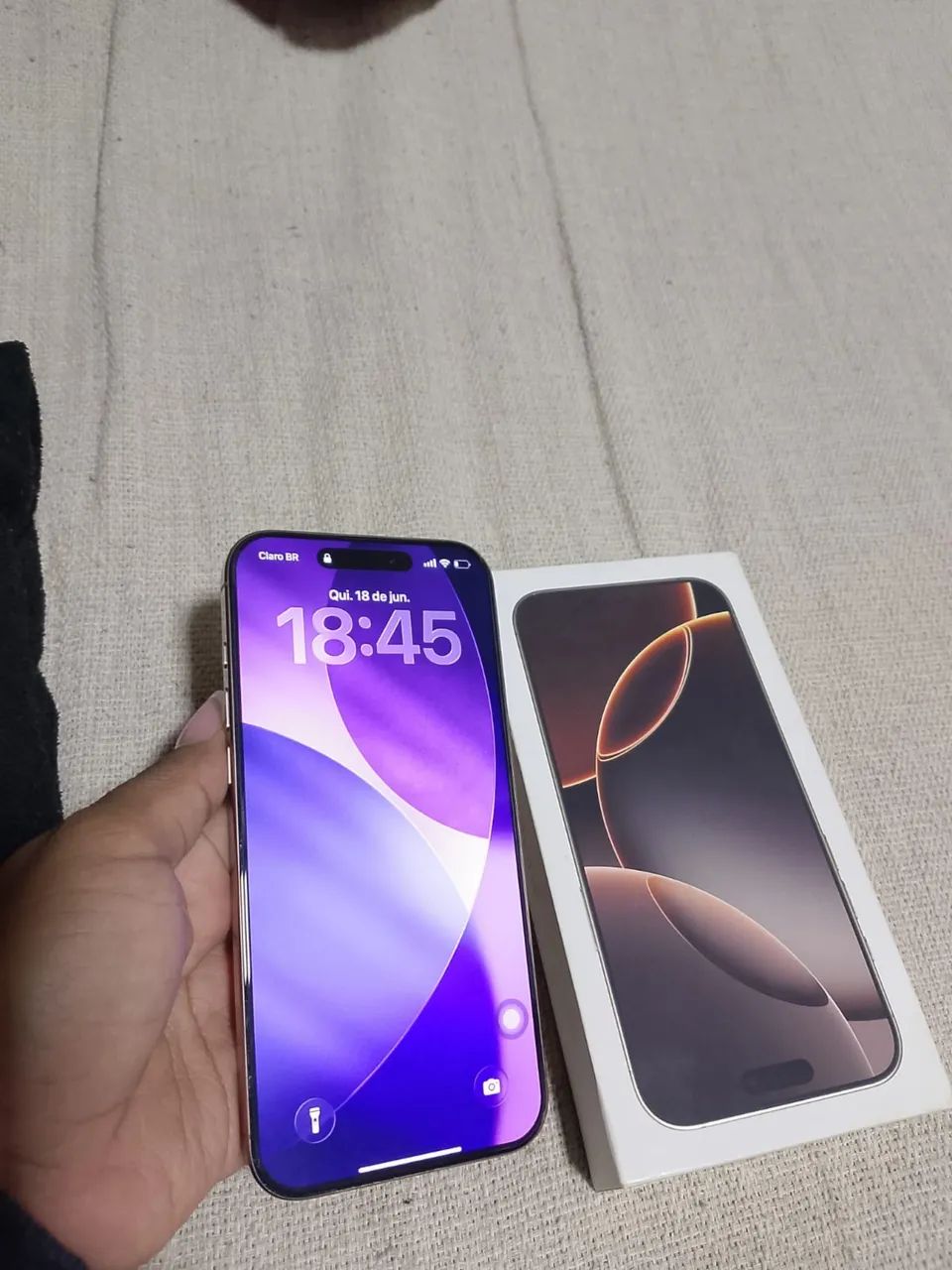 iPhone 16 pro Max 256 semi novo  - Foto 2