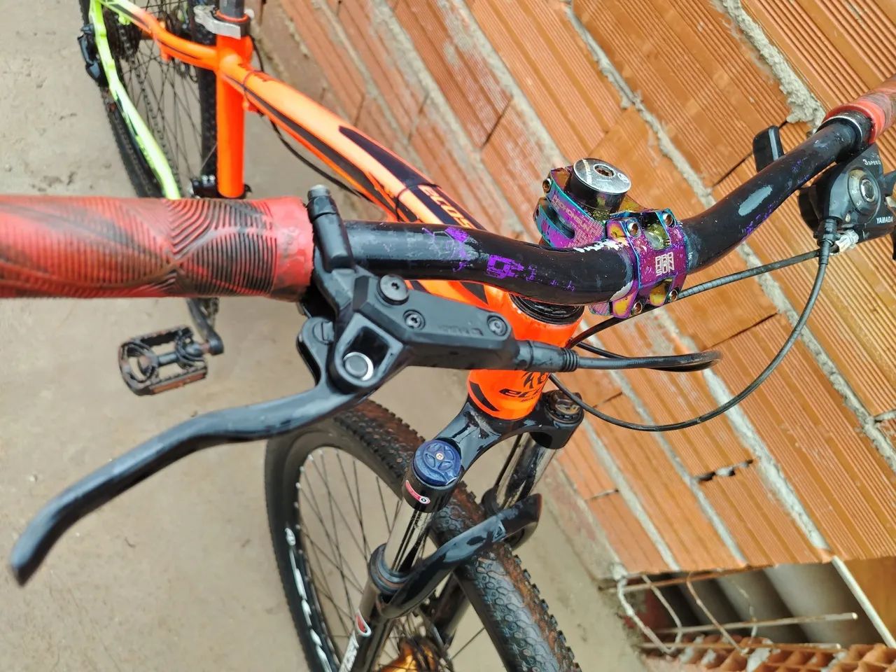 Bicicleta aro 29 com freio idraulico - Foto 4