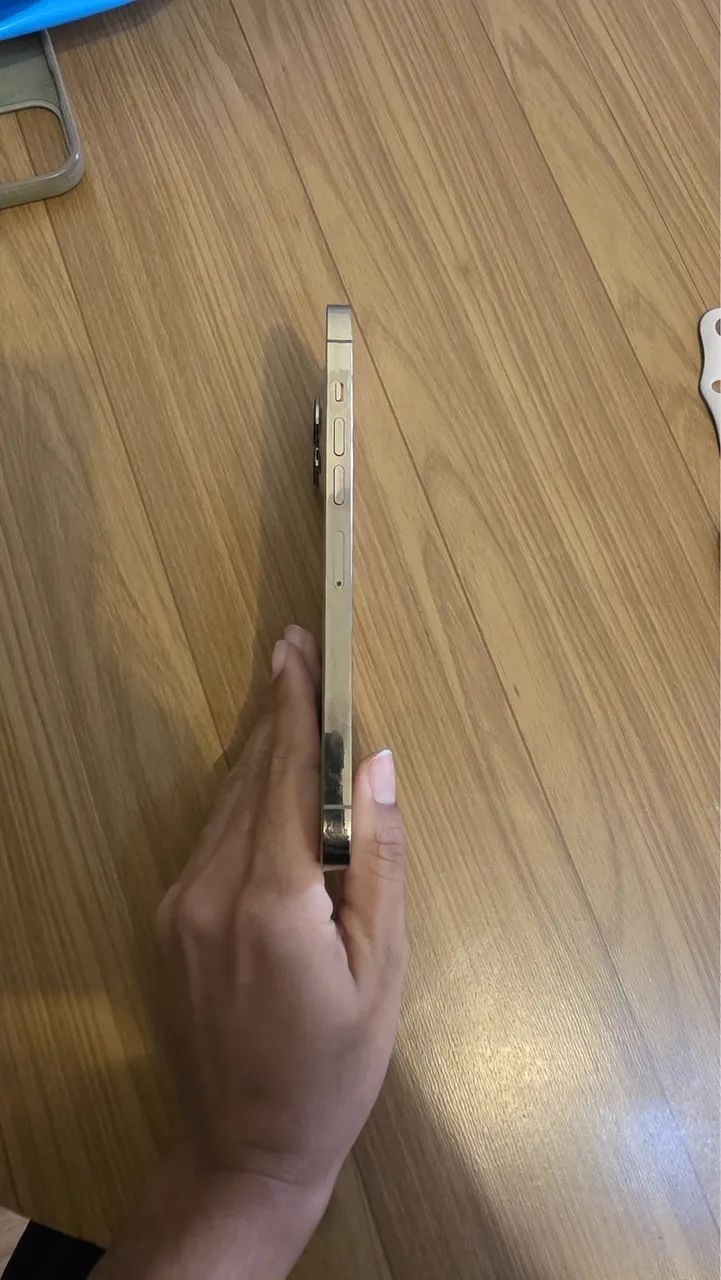 iPhone 13 Pro Max 128gb dourado  - Foto 2