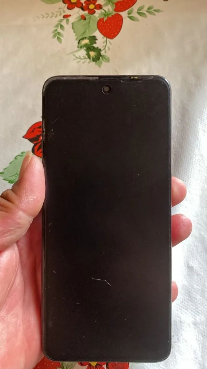 Vendo celular pouca marca de uso 