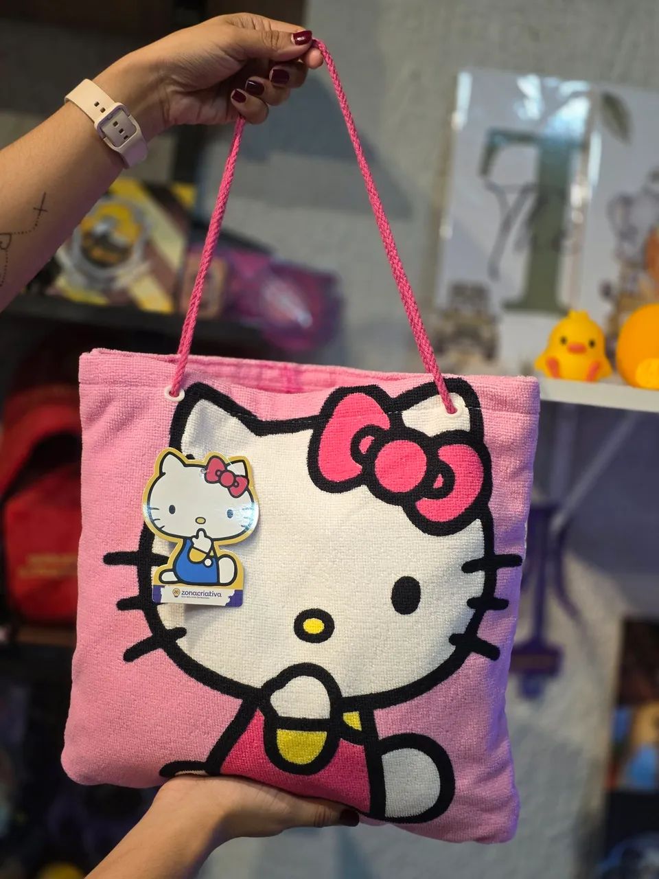 Hello Kitty  Bolsa e toalha de Praia 2 em 1 OFICIAL - Foto 4