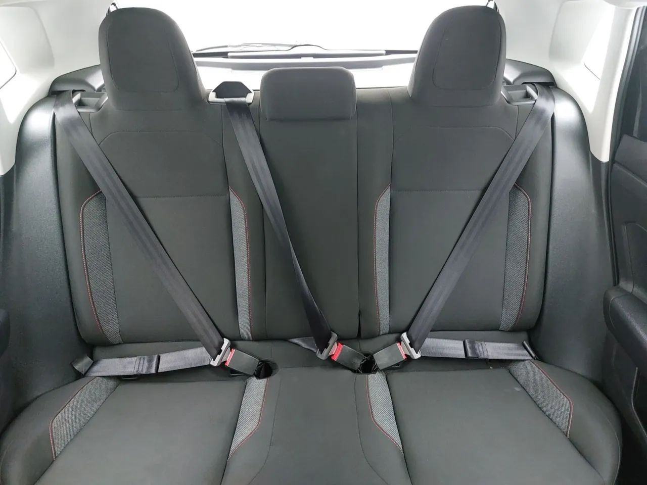Volkswagen Polo Track 1.0 Flex 12V 5p, foto 18 de 18