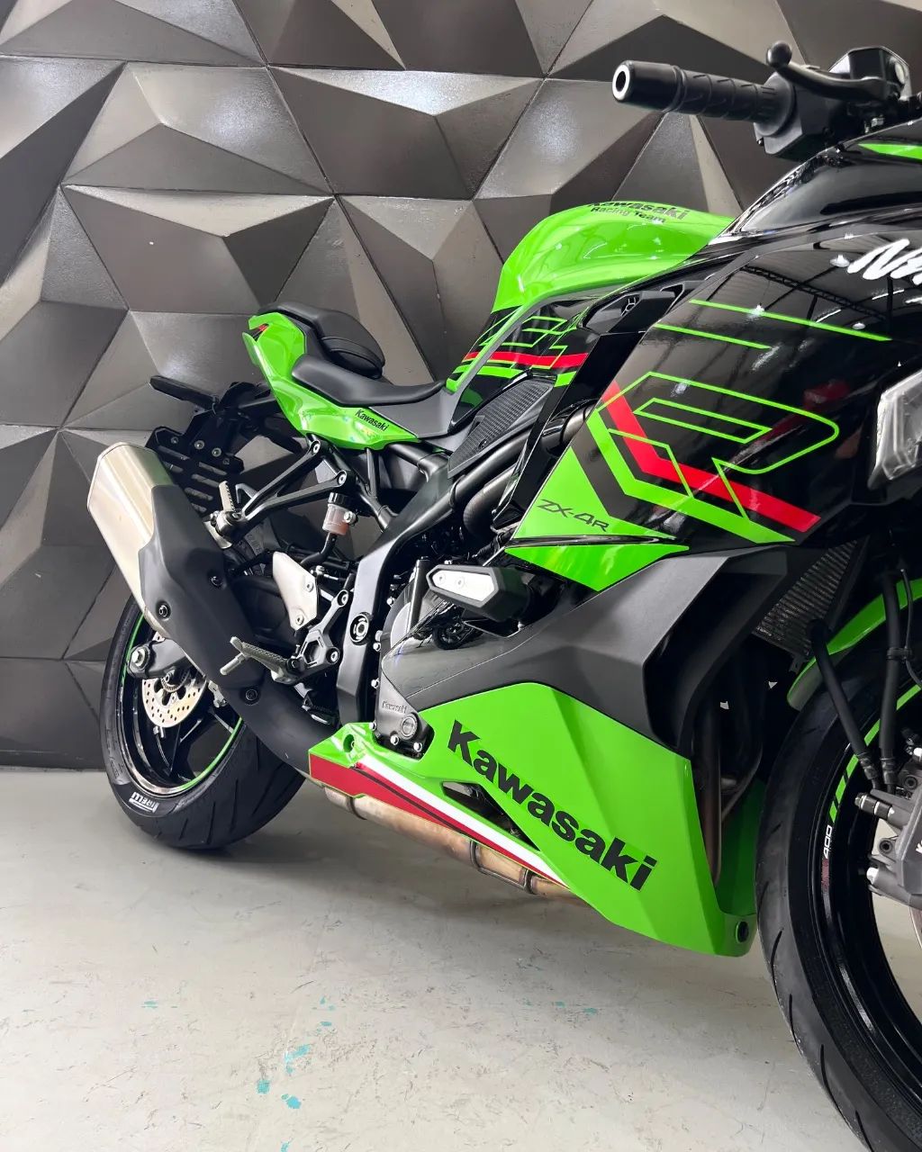 Kawasaki Zx-4r 2024 - 1480311880 | OLX