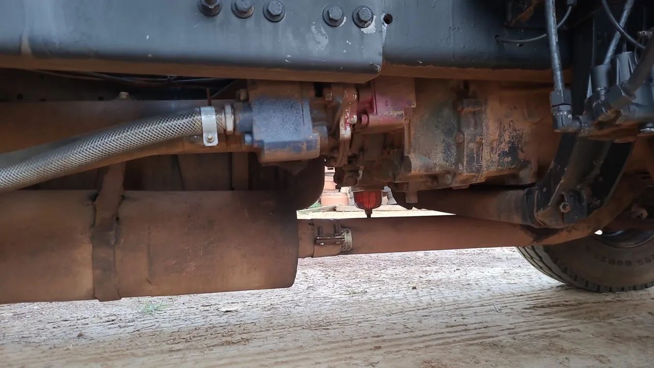Volvo n10 XH intercooler caçamba - Foto 13