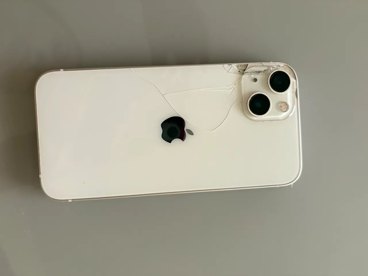 iPhone 13 128GB - R$ 1050 - Com avarias - Foto 4