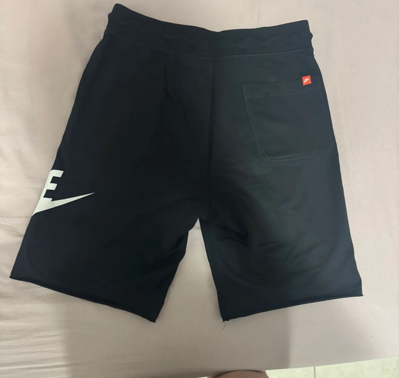 Bermuda da Nike de moletom - original  - Foto 2