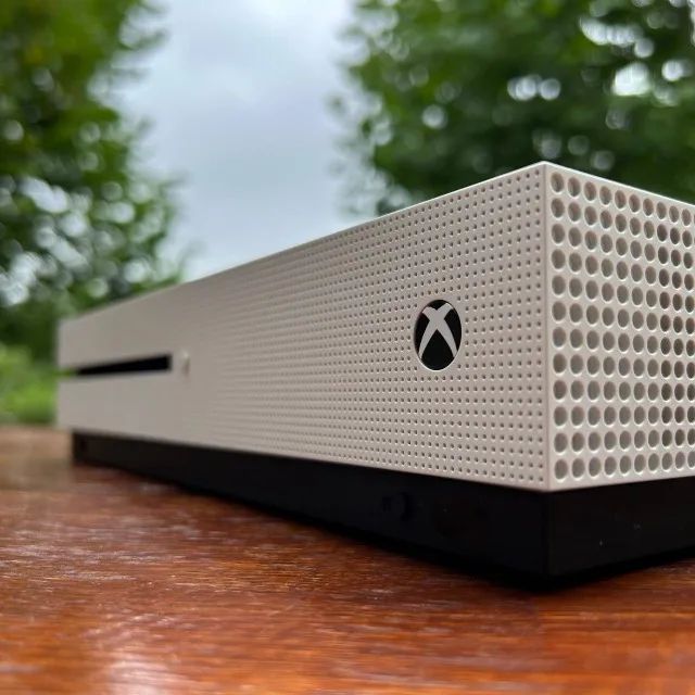 Console Xbox One S 1TB Seminovo com Controle Original e Caixa - Foto 2
