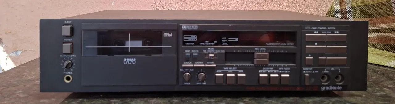 Tape deck Gradiente Esotech D-II