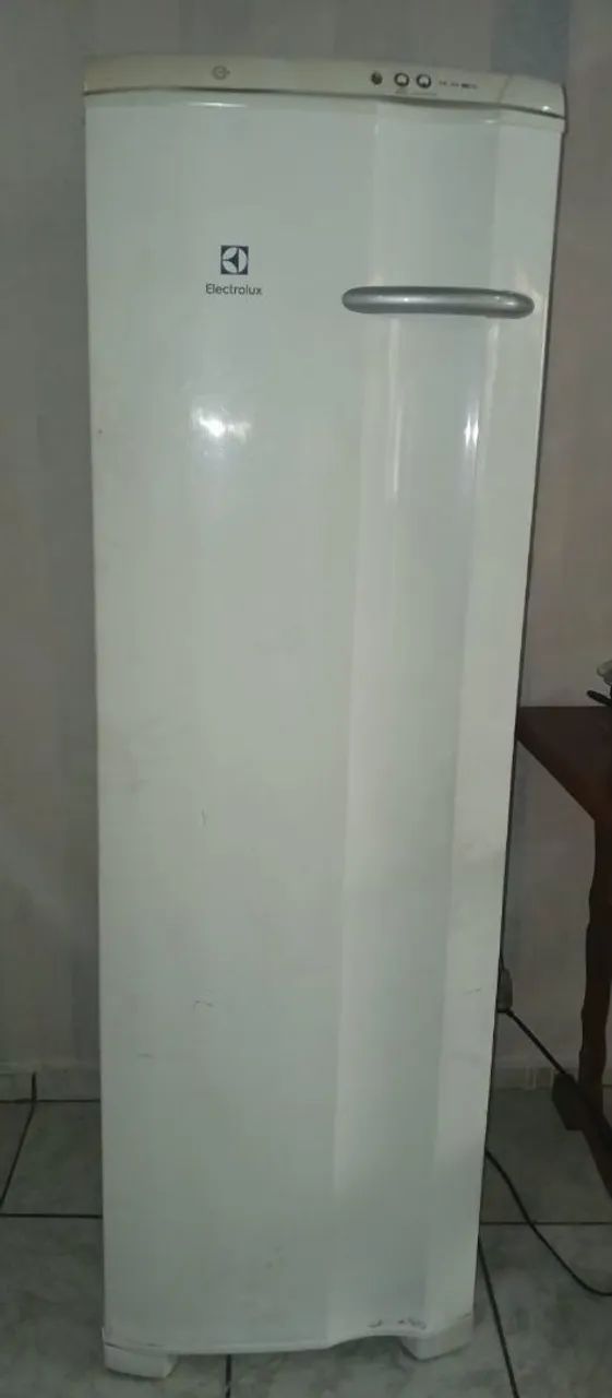 Vendo freezer vertical 