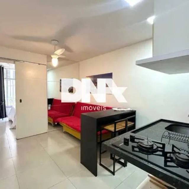 Kitnet/Conjugado : / Residencial / Copacabana