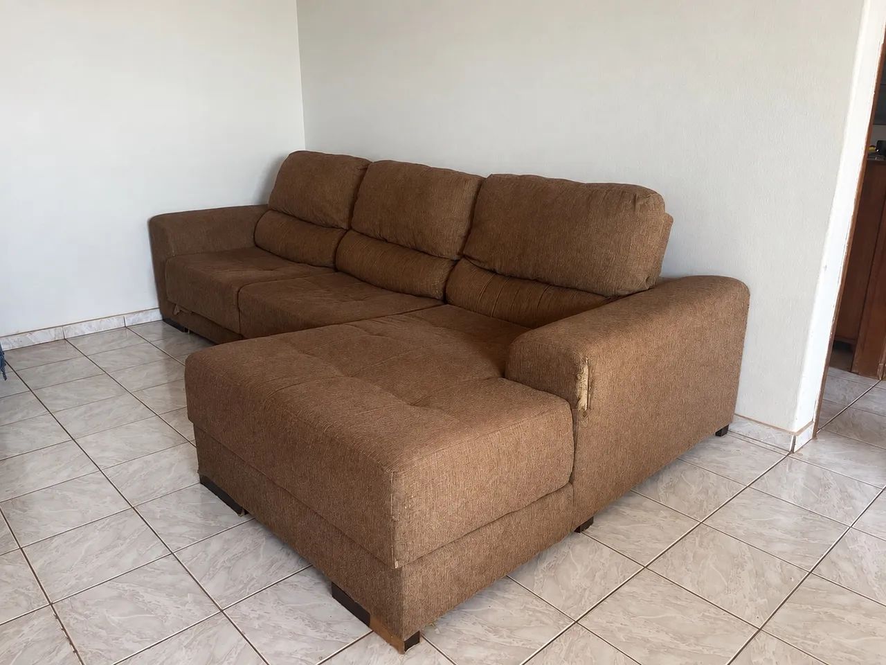 Sofá 3 lugares retrátil e reclinável - 1,95m