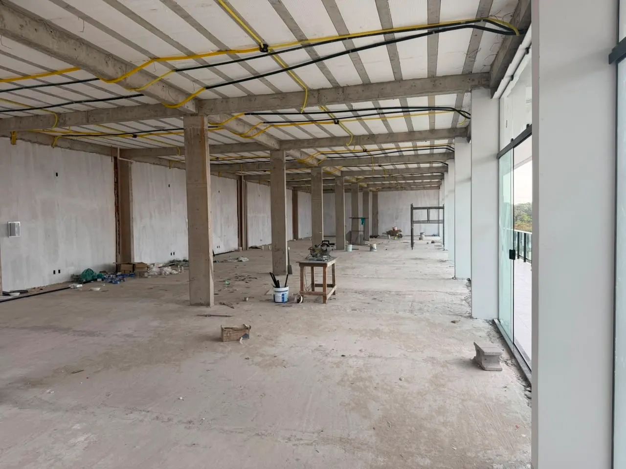 LOJAS COMERCIAIS NA AVENIDA DO ARAÇAGY - Foto 4