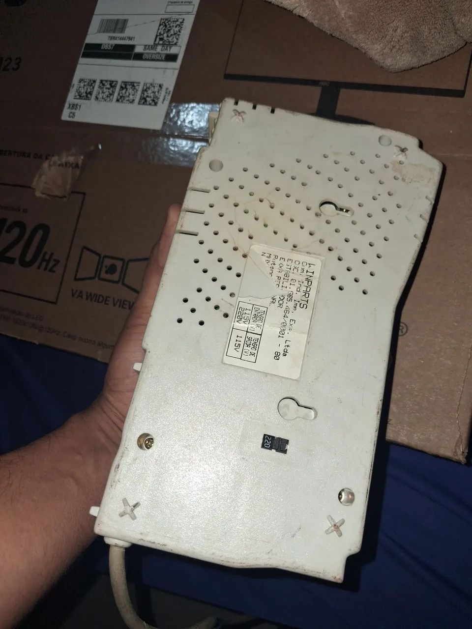 Estabilizador enermax 1000va bivolt - Foto 2