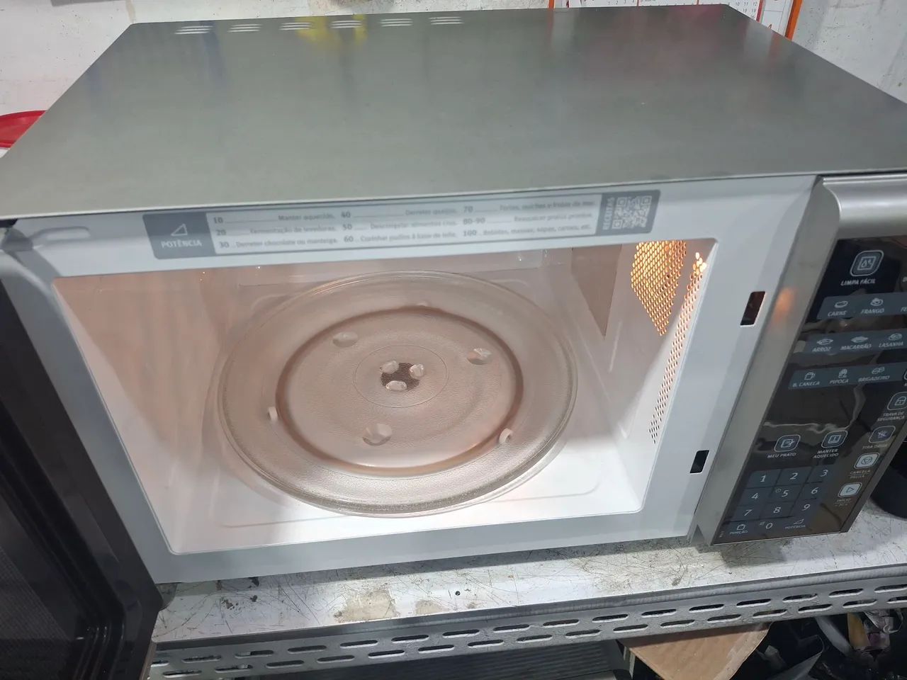 Microondas eletrolux 31 litros espelhado usado - Foto 5