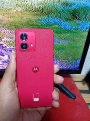 Moto G84 