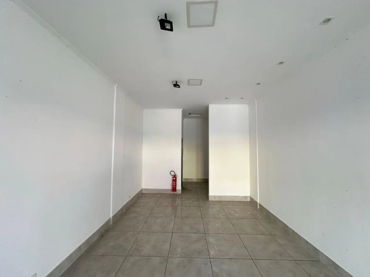 Loja 3 - Av. Pasteur - Parque Anhanguera - Foto 5
