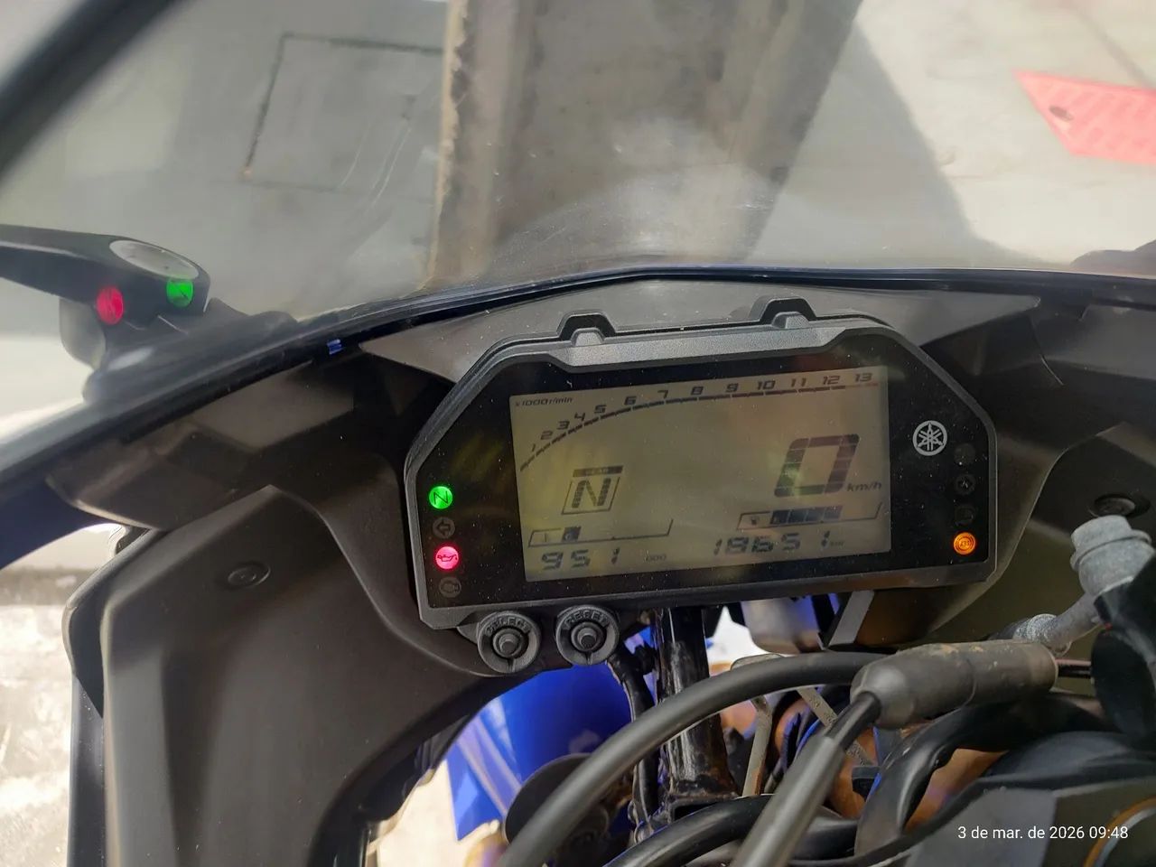 Yamaha YZF R3 321cc ABS (2020) - Foto 4