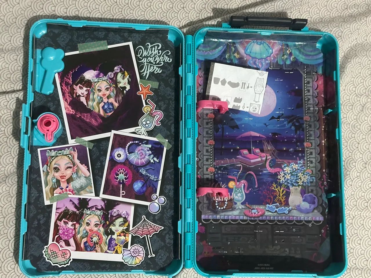 Caixa Lagoona Oásis Monster High 