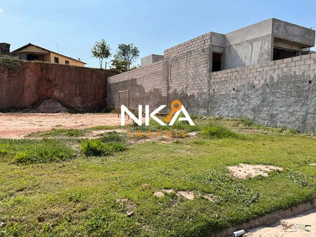 TERRENO PLANO COMERCIAL OU RESIDENCIAL EM VALINHOS.