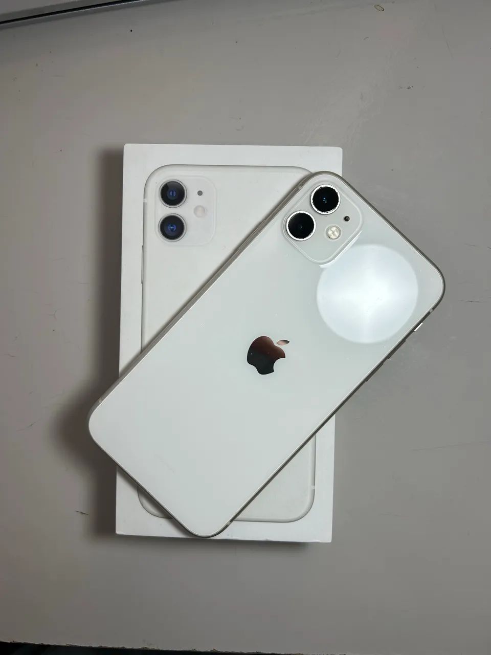 iPhone 11 - Em perfeito estado 