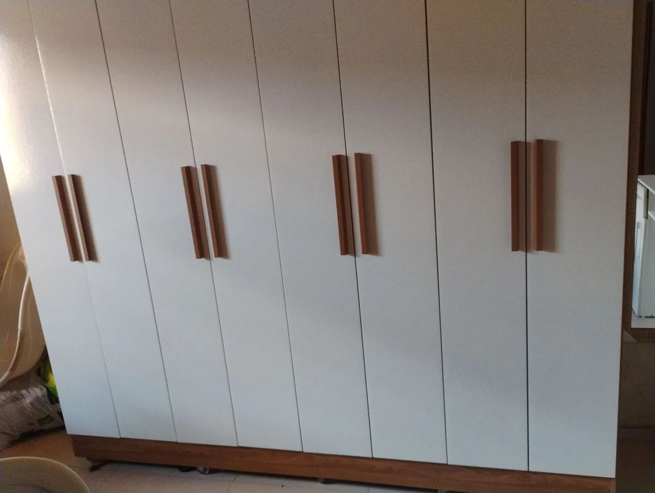 Guarda roupa MDF com 4 portas (preço negociável)