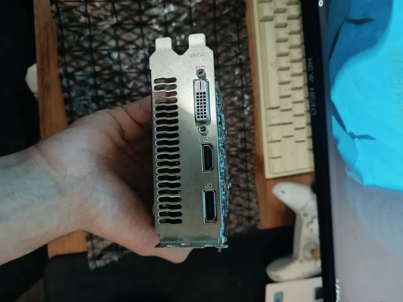 RX 550 4GB - SOYO - Foto 2
