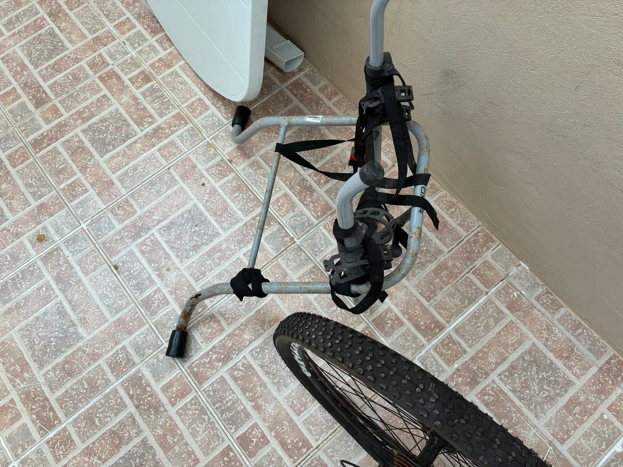 BICICLETA COM SUPORTE PARA CARRO HACK - Foto 5