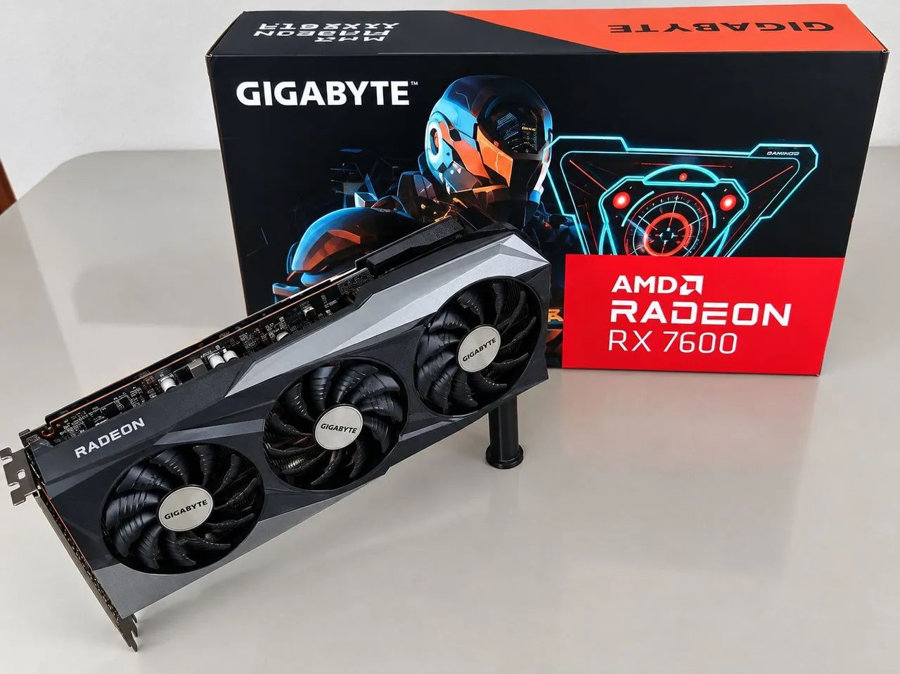 RX 7600 GIGABYTE 8GB