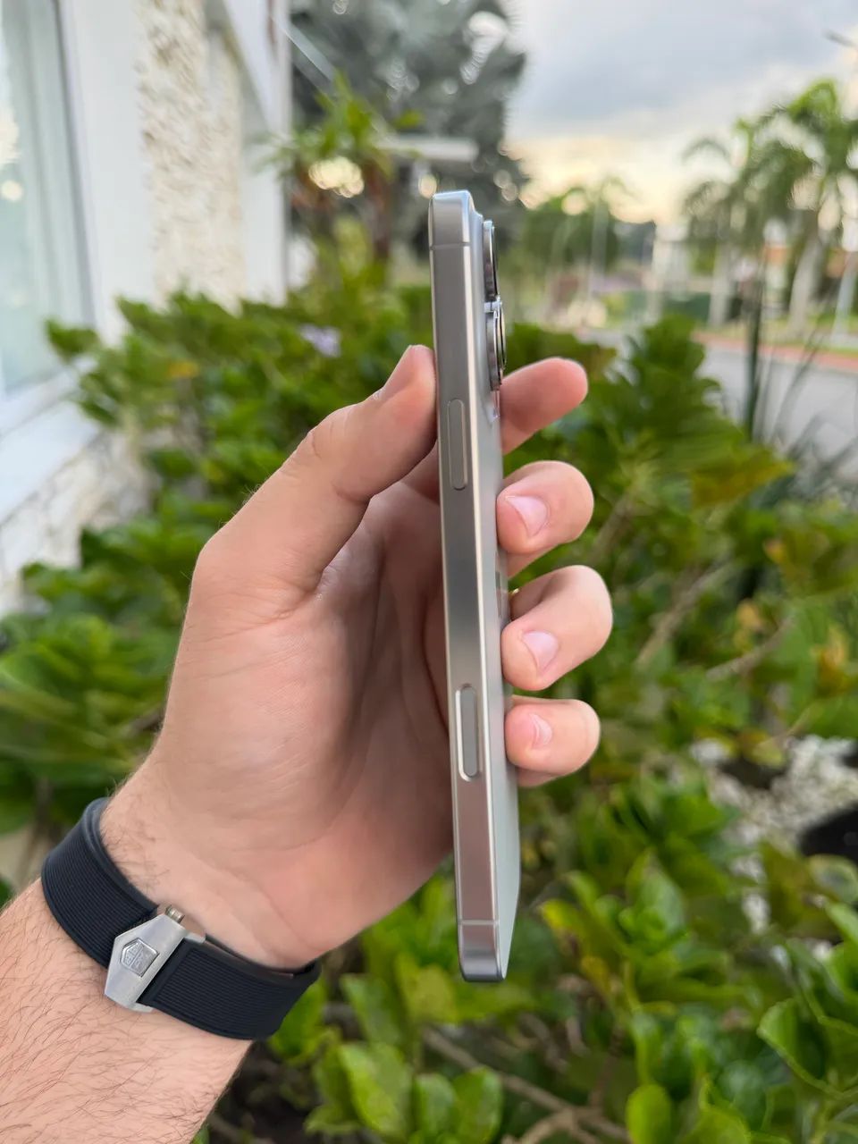 Iphone 16 pro max / natural / 256gb / impecável  - Foto 2