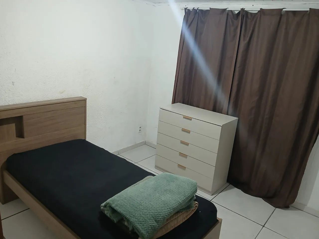 Alugo quarto para rapazes no Uberaba, próximo ao Max atacado Av das torres  - Foto 3