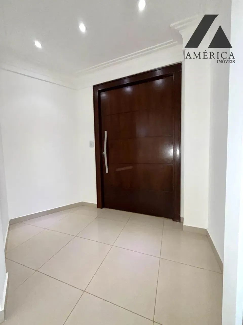 Apto para locação com 4 quartos, sendo duas suítes com 240m² - Bell Mont - Foto 4