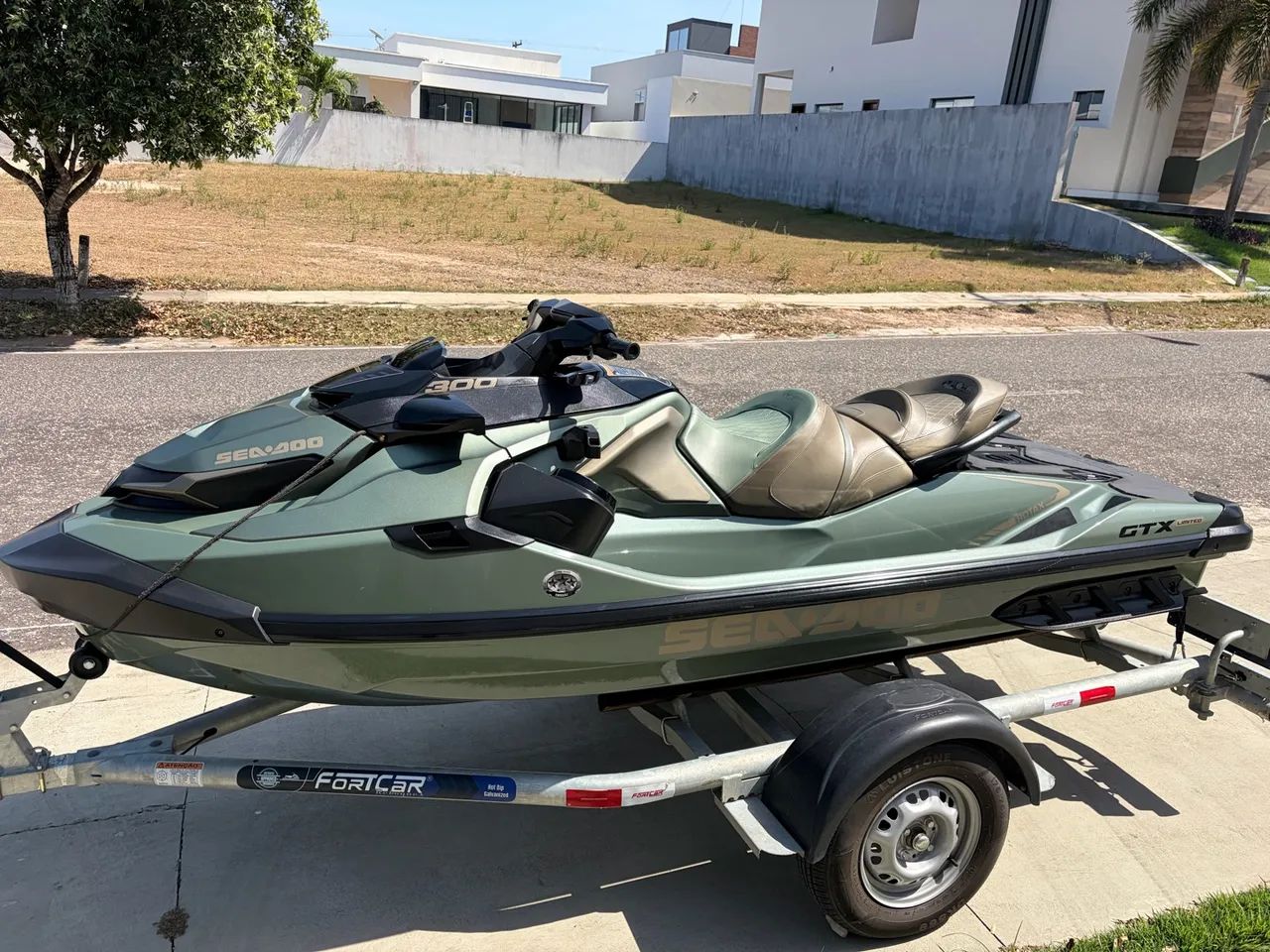Jetski Seadoo GTX Limited 2022 - Foto 2