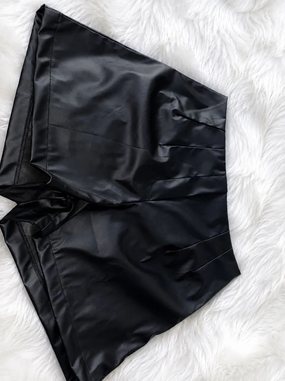 short de couro