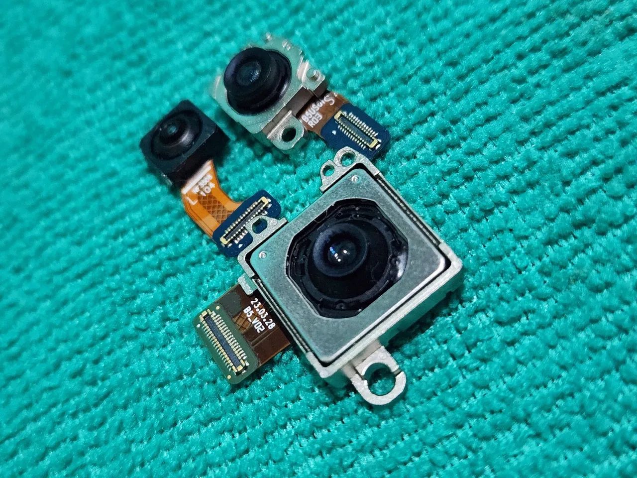 CAMERAS Z FLIP 5 (FAÇO ENVIO) - Foto 3