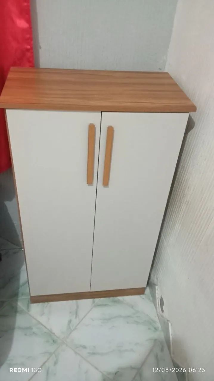 Vendo uma cômoda 