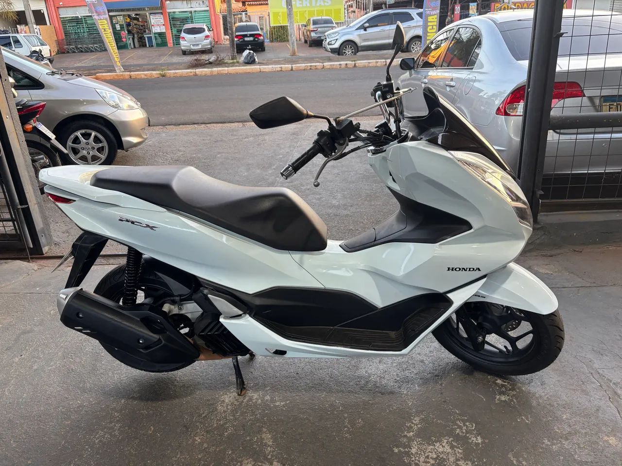 PCX 2023 160 ABS  - Foto 3