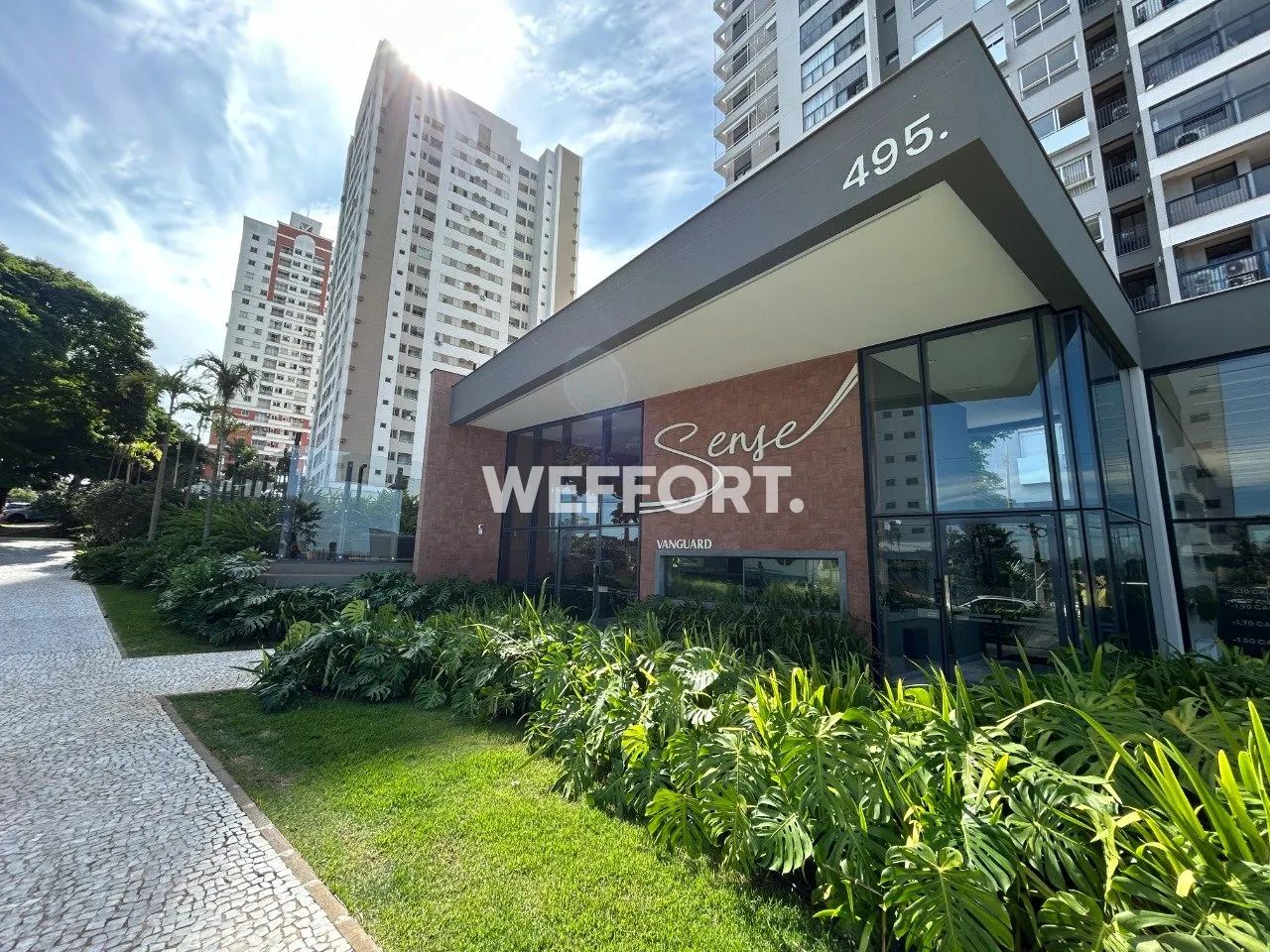 Ed Sense, 92m², andar alto e 2 vagas