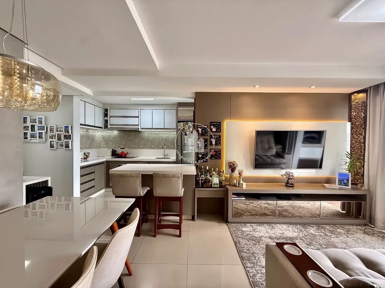 Apartamento de 2 dormitórios sendo 1 suíte no Abraão - Foto 3