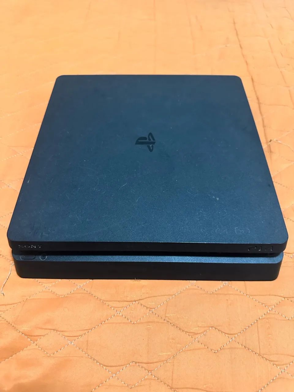 Ps4 slim 1 tera com controle+ 4 Jogos  - Foto 5