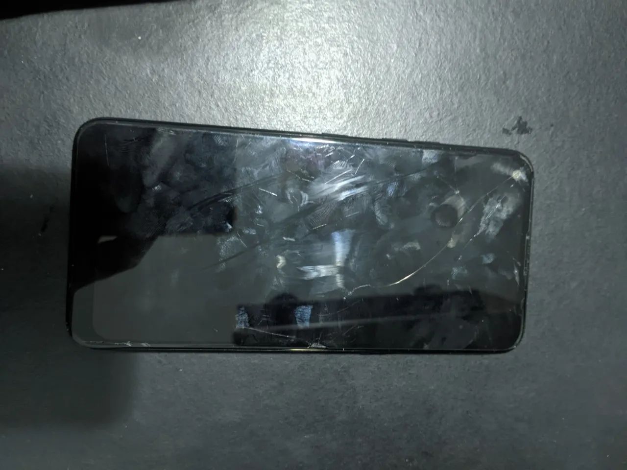 LG K61 com a tela pifada (ainda funciona) - Foto 3