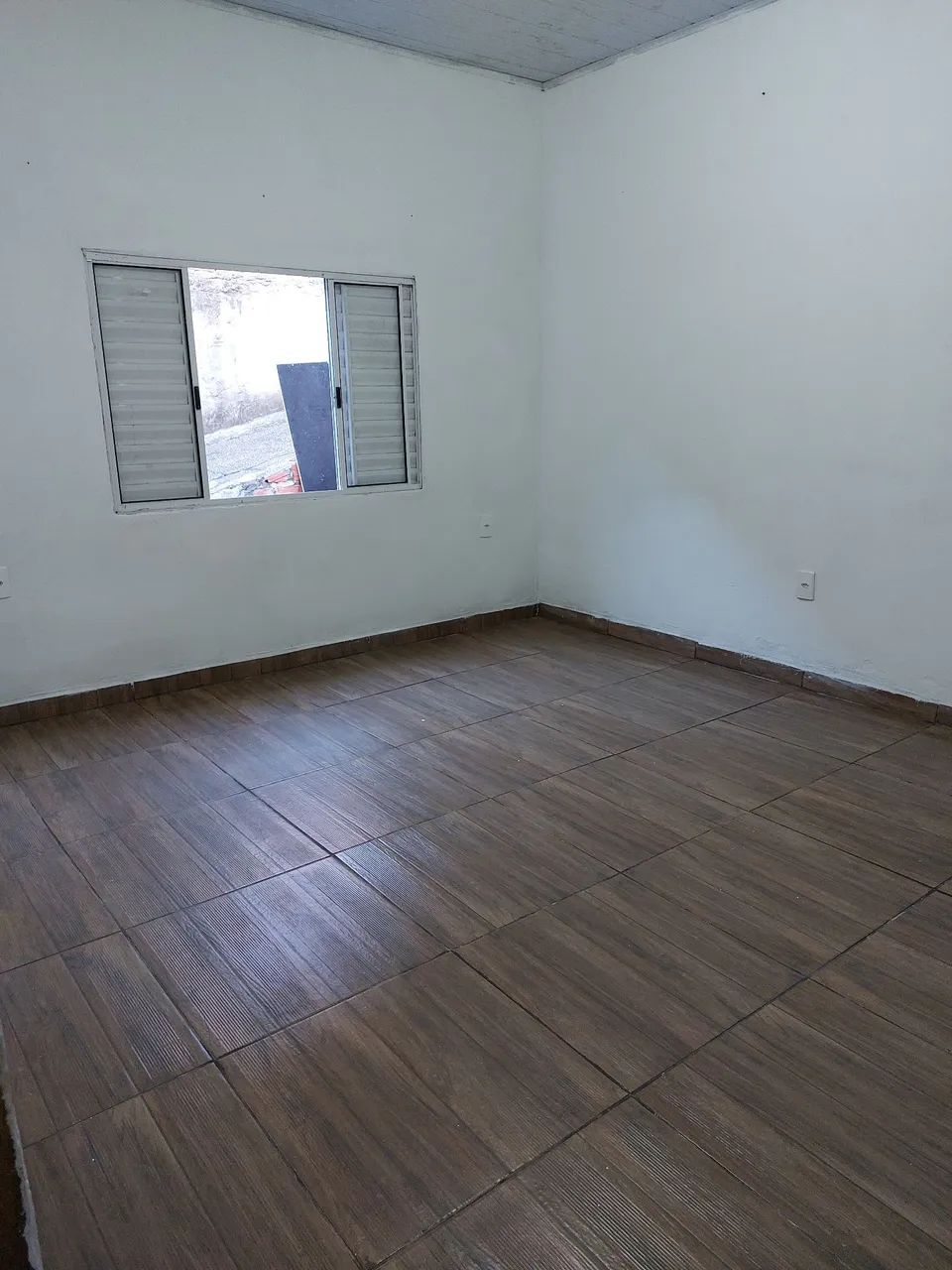 Vendo casa com quintal grande - Foto 4