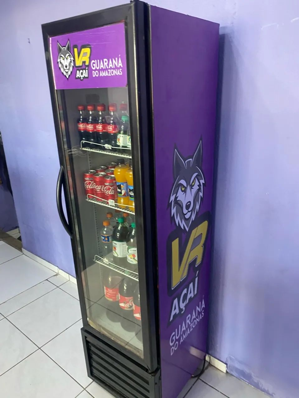 Vendo freezer vertical palito funcionando normalmente.