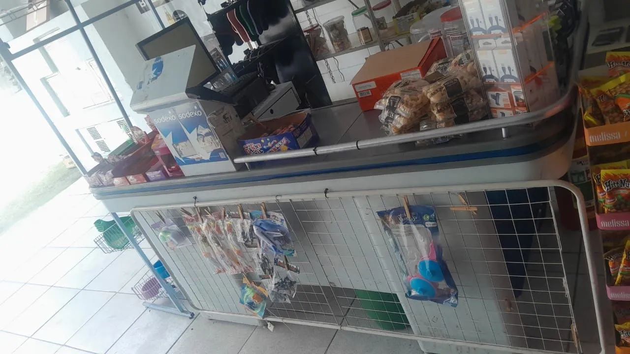Mercado fechando vende se tudo - Foto 3