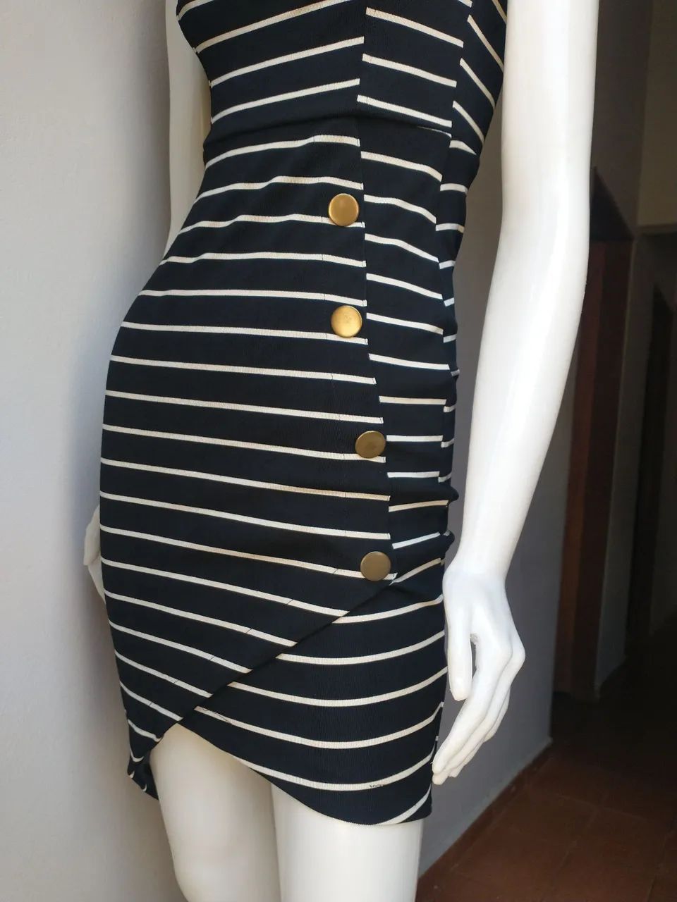 Vestido Tubinho Assimétrico  - Foto 4