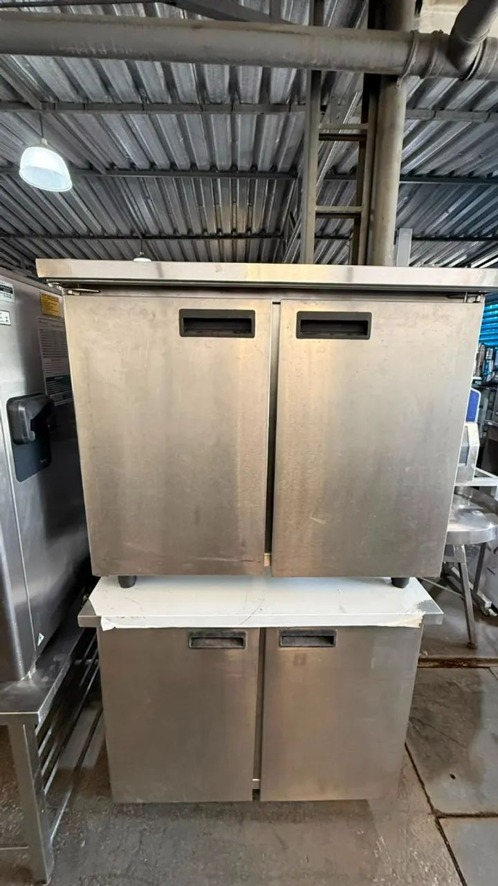 Buffet em Aço Inox - 2 Portas | Seminovo - Foto 3