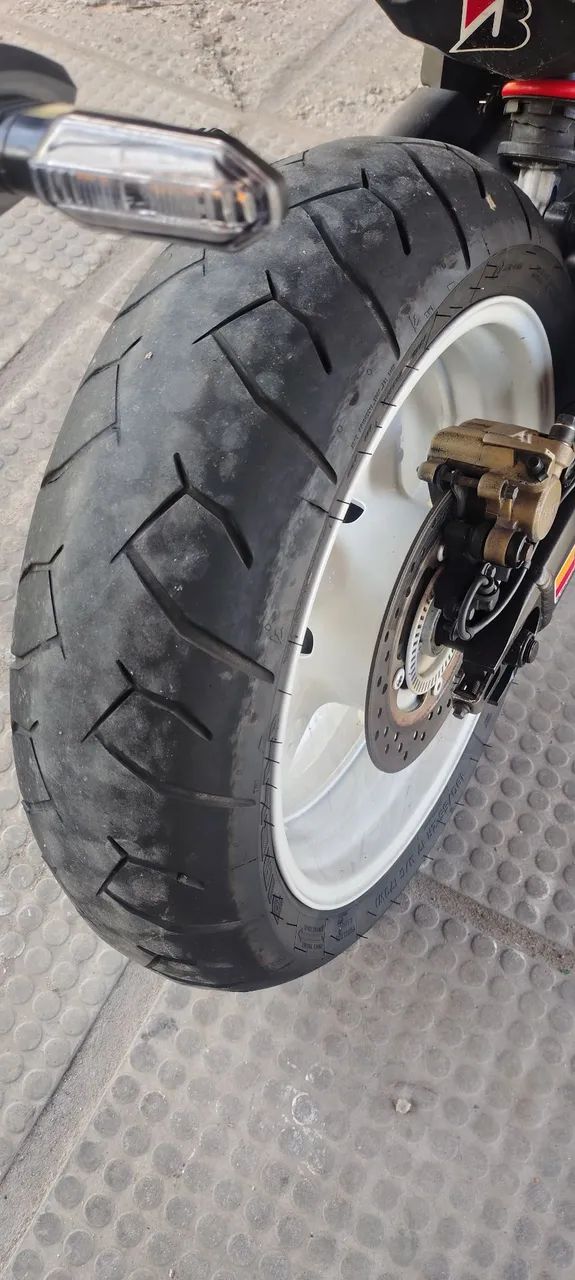 HONDA CBR600F 2013 - Foto 4