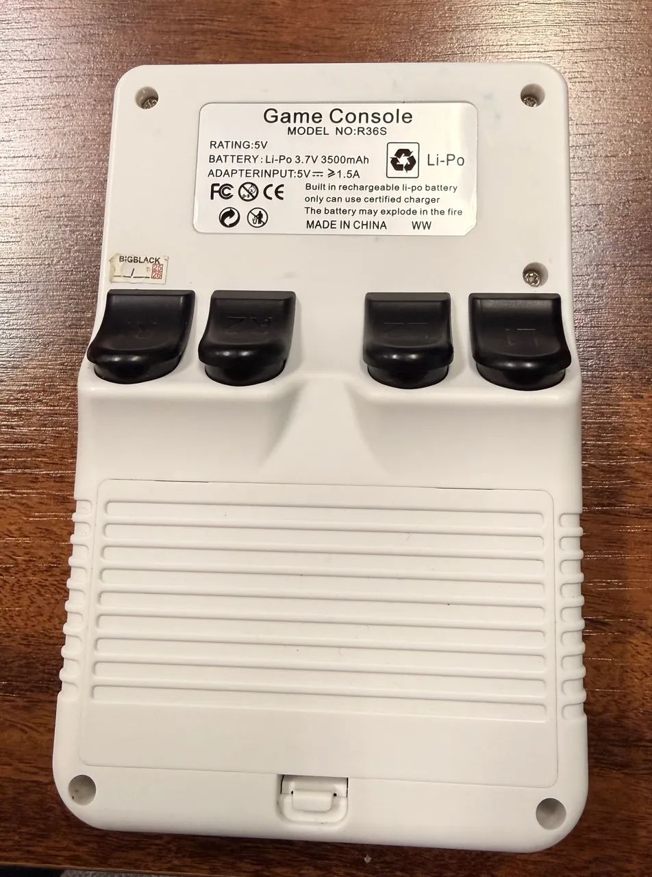Console R36 - Foto 2