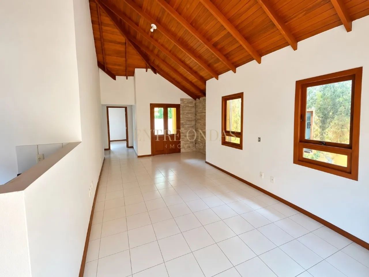 Casa com 2 quartos no bairro Rio Tavares, Florianópolis. - Foto 5