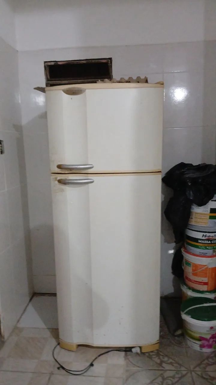 Geladeira com defeito 
